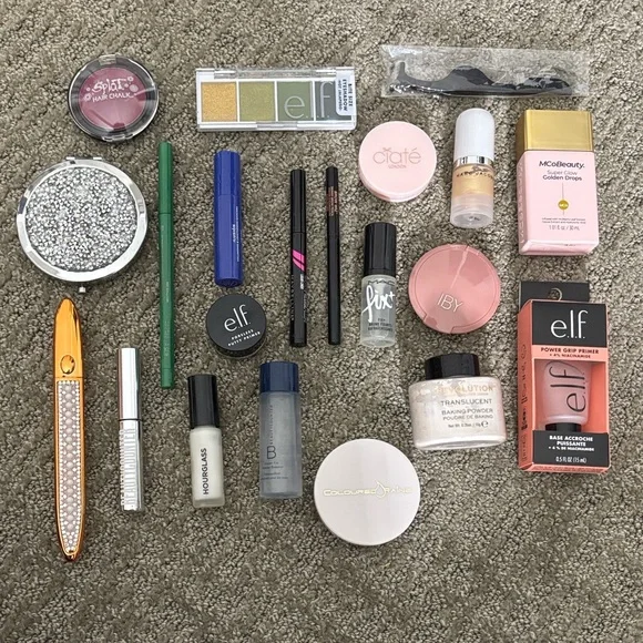 Mini Makeup Collection - Beautycounter, Hourglass, Marc Jacob, E.L.F - Picture 2 of 2
